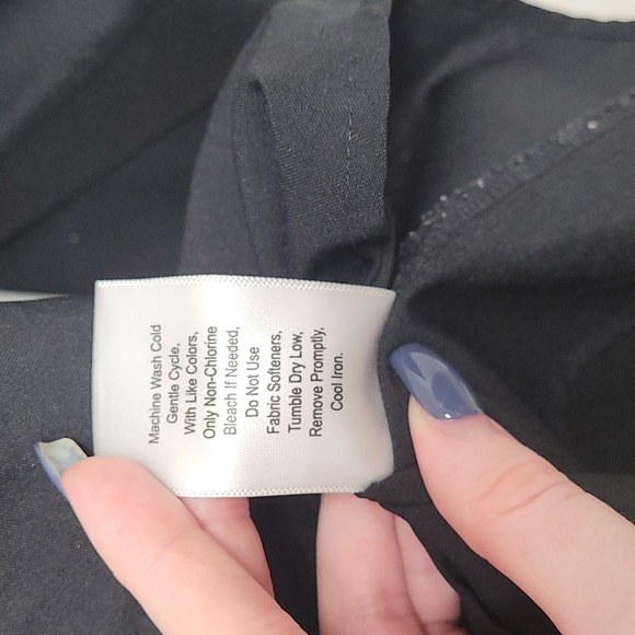 Doc & Amelia S Woman professional button down blouse work top - Picture 10 of 11